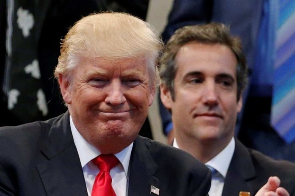 Ông Trump (trái) và ông Cohen trong một lần tranh cử tổng thống năm 2016. Ảnh: ABC