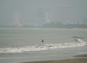 Những hình ảnh ở Quy Nhơn trước đêm bão số 9