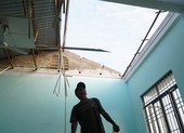Toàn tỉnh Quảng Ngãi có hơn 84.000 ngôi nhà sập, tốc mái