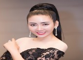 Hoa hậu, nhà thiết kế Nhật Phượng khoe vòng eo con kiến