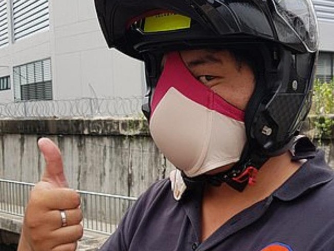 Không khí ô nhiễm, người Thái dùng 'khô mực' thay khẩu trang