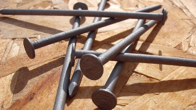 Tá hỏa phát hiện 116 cây đinh trong dạ dày bệnh nhân