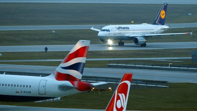 Sau Mỹ, các hãng hàng không thế giới 'né' không phận Iran
