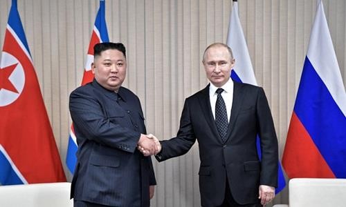 Triều Tiên phát hành tem kỷ niệm cuộc gặp Tổng thống Putin