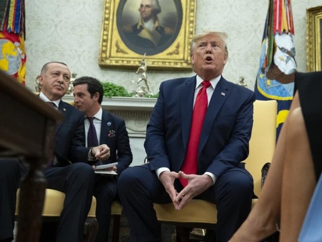 Ông Trump: 'Tôi không xem phiên điều tra luận tội 1 phút nào'