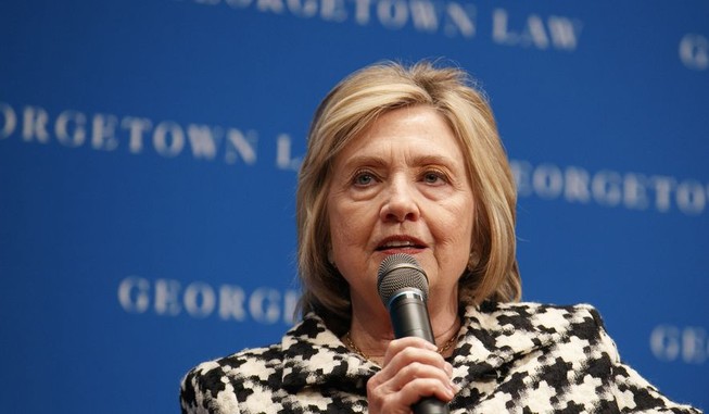 Bà Clinton lại úp mở về việc tranh cử tổng thống 2020