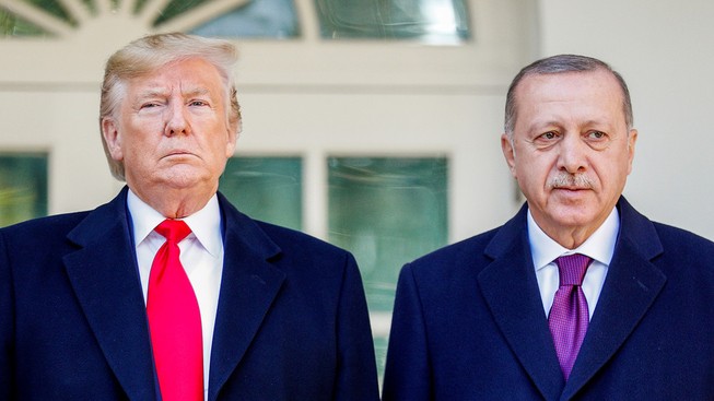 Ông Trump đề nghị hợp đồng 100 tỉ USD, đổi lấy vấn đề S-400