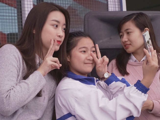 Tuấn Ngọc, Mỹ Tâm, hoa hậu Mỹ Linh đón xuân an bình
