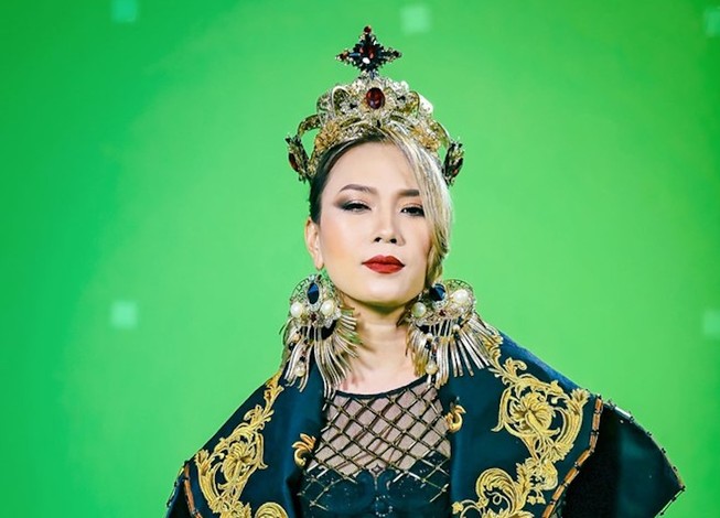 Mỹ Tâm trả đũa nhạc sĩ Xuân Hùng trong 'Em thì không'?