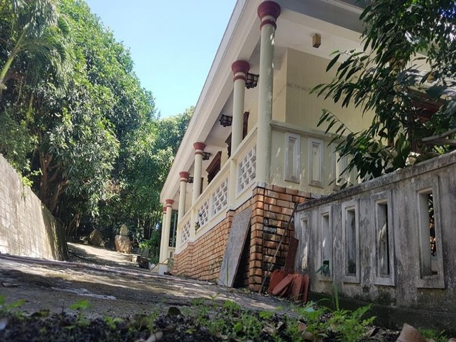 Biệt phủ trăm tỉ gần 3 năm chưa tháo dỡ xong