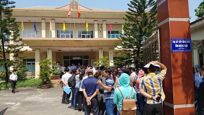 Quảng Nam nói gì về trách nhiệm trong vụ 1000 người đòi sổ đỏ?