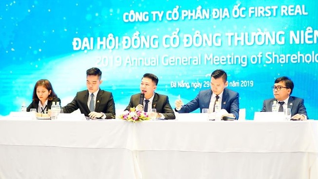 First Real nói về những lùm xùm sau khi lên sàn HOSE