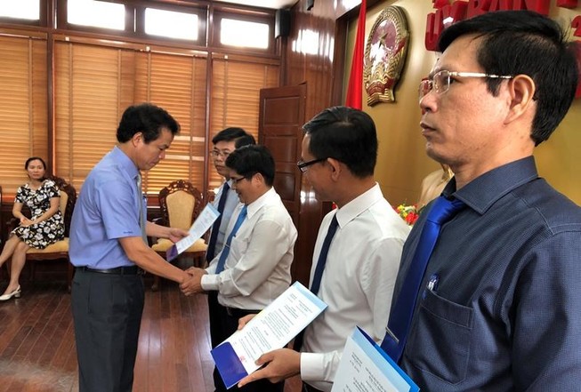 Nhân sự mới