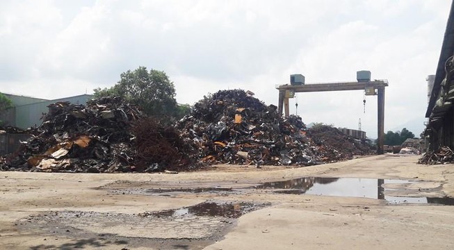 Tê liệt hoạt động, hai nhà máy thép hết tiền nộp phạt