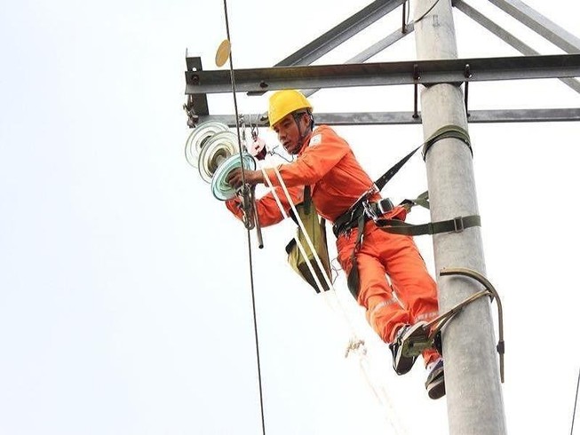 Chính phủ nói gì về chuyện tăng giá điện 8,36%?