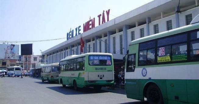 Bến xe Miền Tây “hào phóng” chi tiền khủng cho cổ đông