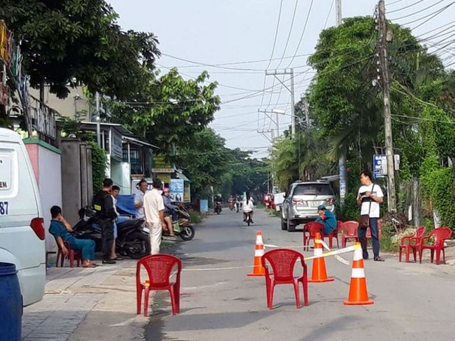Bình Dương: Đâm chết người vì bạn gái nhậu không chịu về