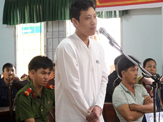Tử hình kẻ giết người tình, cướp tài sản vì đòi chia tay