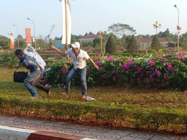 Đồng Nai: Công an mặc thường phục bắn tốc độ bị hành hung