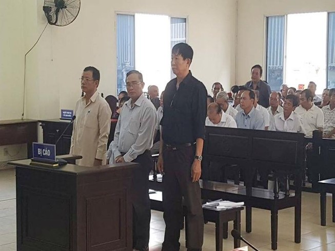 Cựu giám đốc Sở Địa chính Bình Dương Cao Minh Huệ hầu tòa