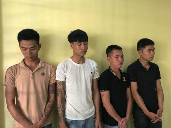 Nhóm xăm trổ ném mắm vào nhà ở Đồng Nai để đòi nợ thuê