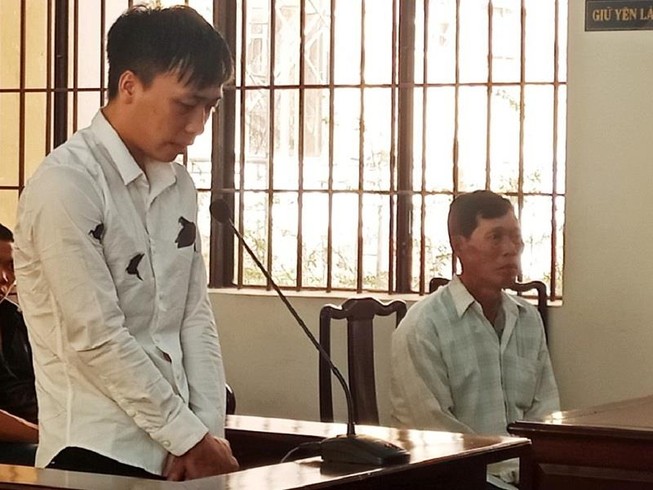 Mâu thuẫn tiền bạc, em đâm chết anh họ