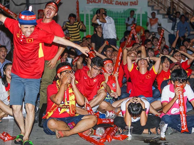 Người hâm mộ ‘nổ tung’ vì U-20 Việt Nam