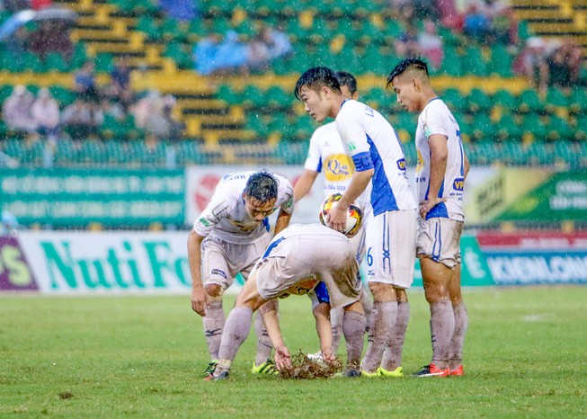HA Gia Lai chia tay 2 ngoại binh