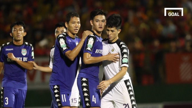 Hòa B. Bình Dương, nhà vô địch V-League tan ‘giấc mơ cú đúp’