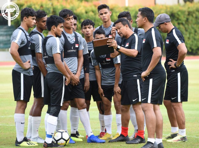Cựu vương sang Nhật công bố đội hình đá AFF Cup 2018