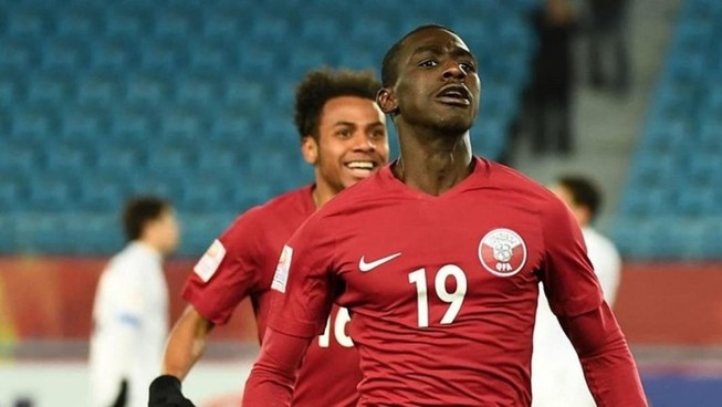 Thua đau 0-4, UAE tố 2 ngôi sao của Qatar là cầu thủ lậu