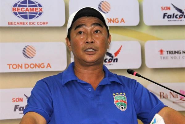 Nóng: HLV Trần Minh Chiến vừa từ chức
