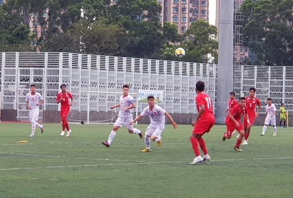 Việt Nam thắng khó Singapore đúng phút cuối bằng quả penalty