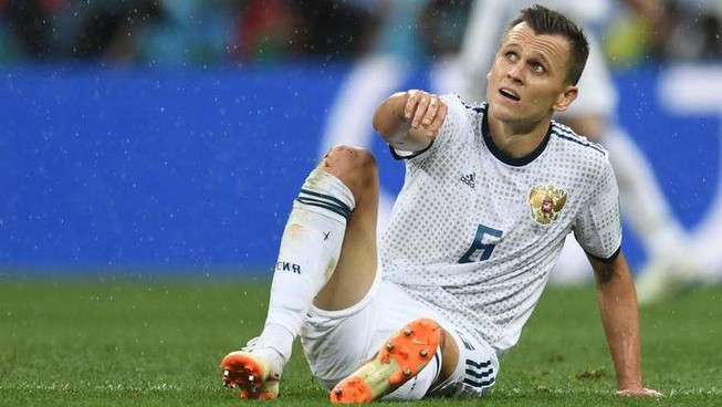 Siêu sao World Cup 2018 'mài đũng quần' trên ghế dự bị
