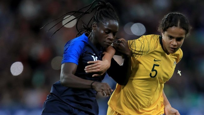 16 tuổi, Fowler đá World Cup