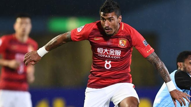 Paulinho hát quốc ca Trung Quốc bằng tiếng Quan Thoại