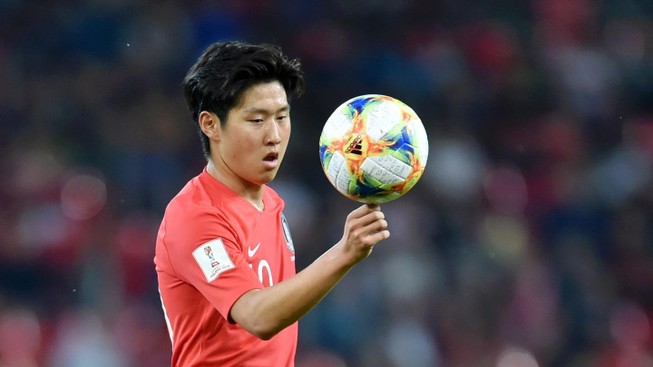 World Cup U-20: ‘Đàn em của Suarez’ bật bãi trước Ecuador
