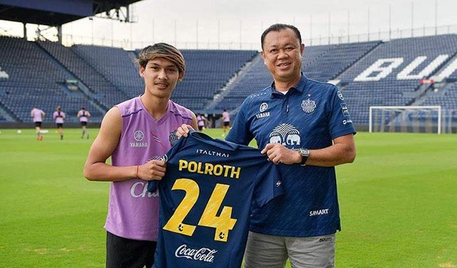 Dự bị mãi, đồng đội Xuân Trường rời Buriram Utd