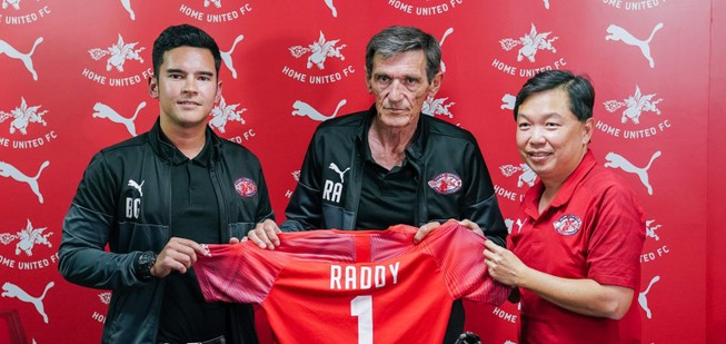 ‘Phù thủy’ AFF Cup trở lại Singapore