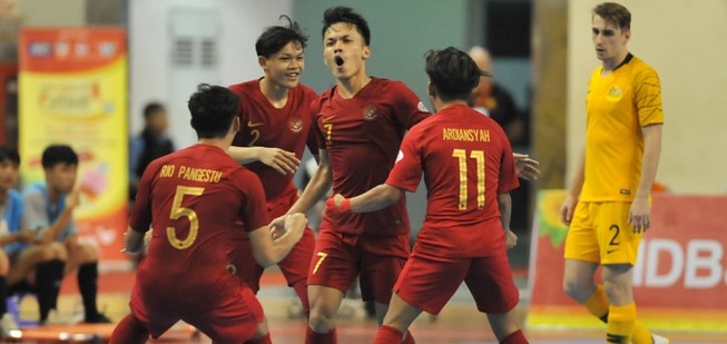 Indonesia ‘kéo và đẩy’ Việt Nam vào bán kết gặp Thái Lan