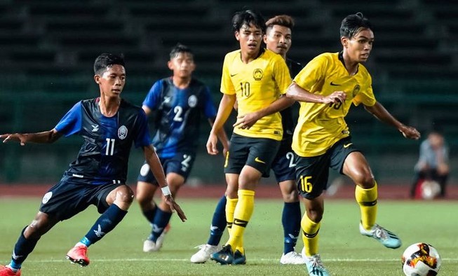 AFF khiến bóng đá Thái Lan chạnh lòng
