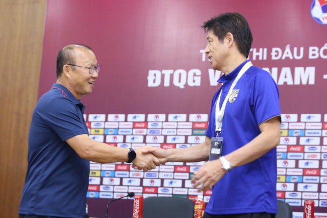 Báo chí Thái Lan: HLV Nishino không còn đường lùi