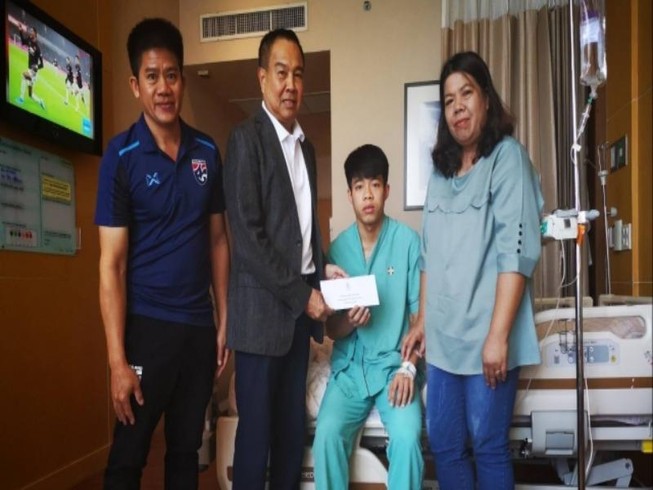 Từ Manila, HLV Nishino gửi lời chúc mừng Ekanit
