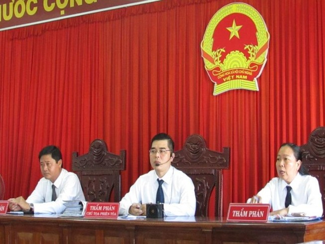 Khen thưởng thẩm phán và HĐXX vụ cắt nhầm 2 quả thận