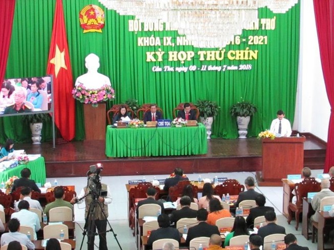 Cử tri Cần Thơ ngán ngẩm với mùi hôi từ bãi rác ở Phước Thới