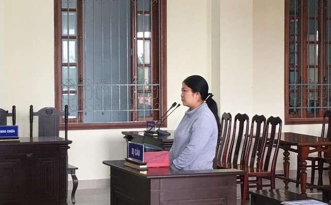 Trốn thuế 400 triệu đồng, tòa phạt 12 tháng tù