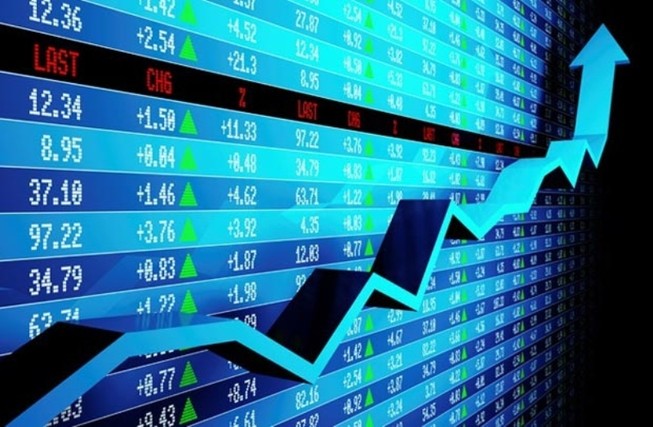 Sau sự cố 'sập' sàn, cổ phiếu của bầu Đức lên hương