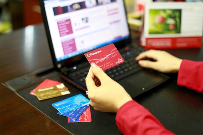 Gấp rút chuyển đổi 25 triệu thẻ ATM sang thẻ chip