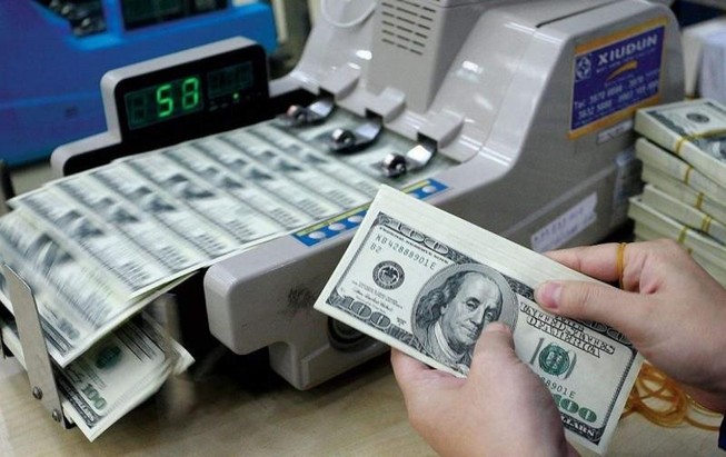Giá USD chợ đen bất ngờ tăng nhanh