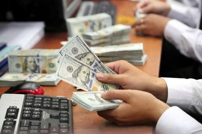 Giá USD trung tâm liên tiếp lập kỷ lục mới